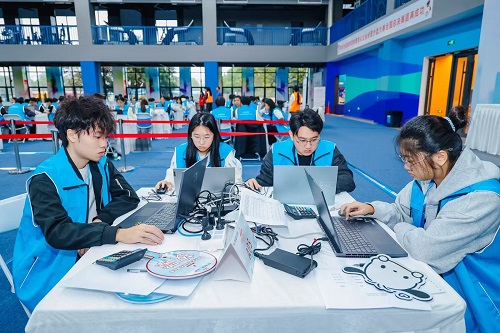 365英国官网参赛学生1.jpg