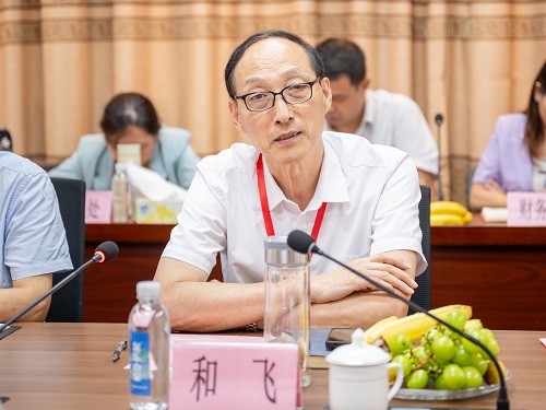 和飞讲话.jpg