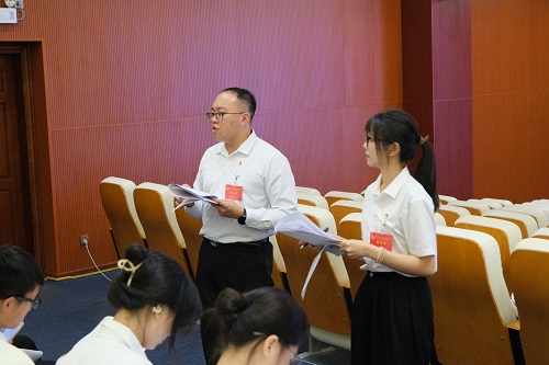 各代表团会议现场.jpg 各代表团会议现场.jpg