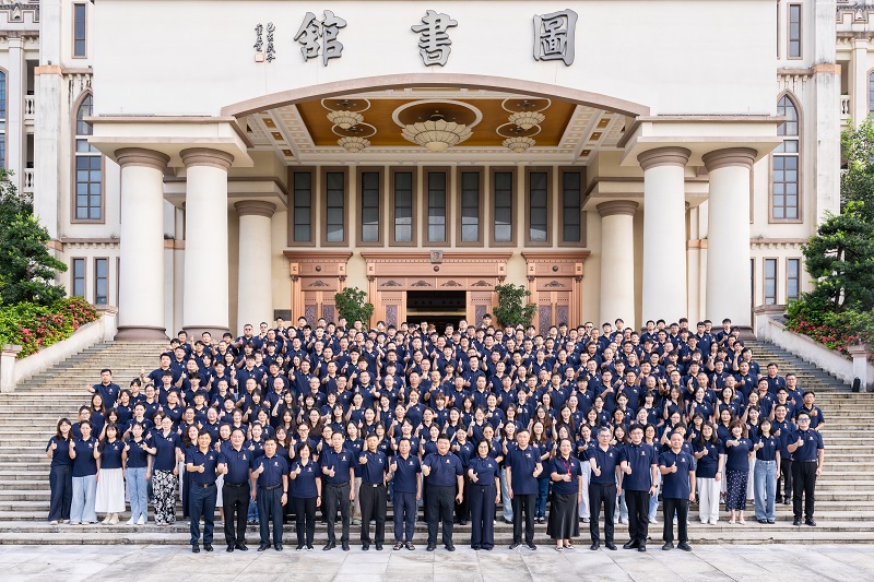 合影留念.jpg